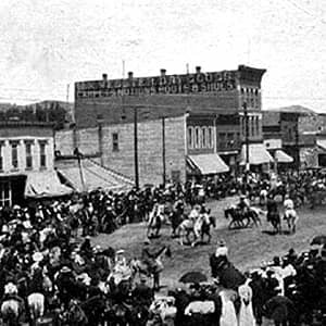 Historical Cattlemen' s Days on Main Street