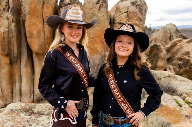 2026 Cattlemen's Day Queen Abigail Isham and Jr. Miss Dixie Sponable at Hartman Rocks.